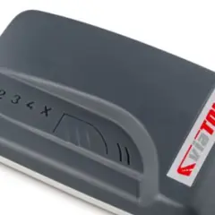 Szary identyfikator ViaToll z oznaczeniami 2, 3, 4, X i ikoną anteny.