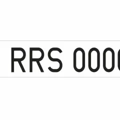 Tablica rejestracyjna z symbolem Unii Europejskiej i oznaczeniem PL. Numer RRS 0000.