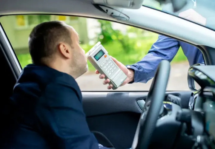 Które badanie alkomatem jest wiążące i jak uniknąć problemów prawnych?
