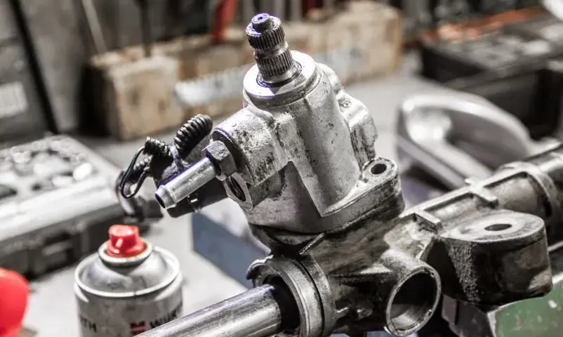 Jak zlikwidować luz na maglownicy i poprawić komfort jazdy