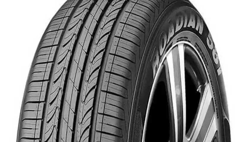 Opona Nexen Roadian z felgą. Wiele osób szuka nexen opony opinie, by wybrać najlepsze.