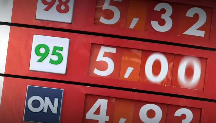 Cena benzyny 95 to 5,00 zł, a 98 to 5,32 zł. Wybór między benzyna 95 czy 98 zależy od silnika.