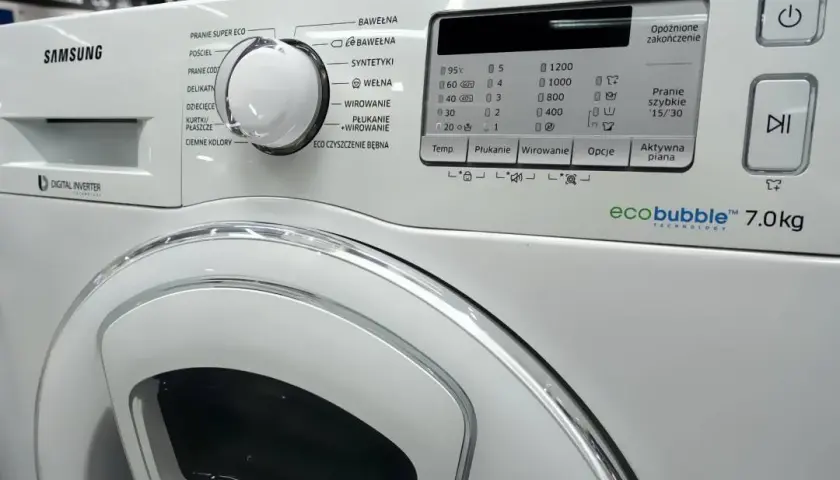 Silnik inwerterowy – co to jest i dlaczego warto go znać?