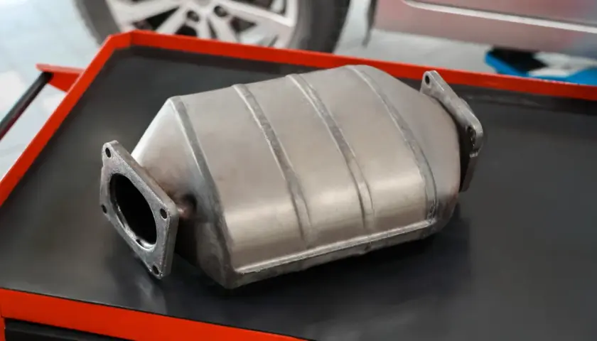 Insignia DPF objawy: Jak rozpoznać problemy i uniknąć kosztów naprawy